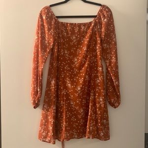 Floral tie back dress